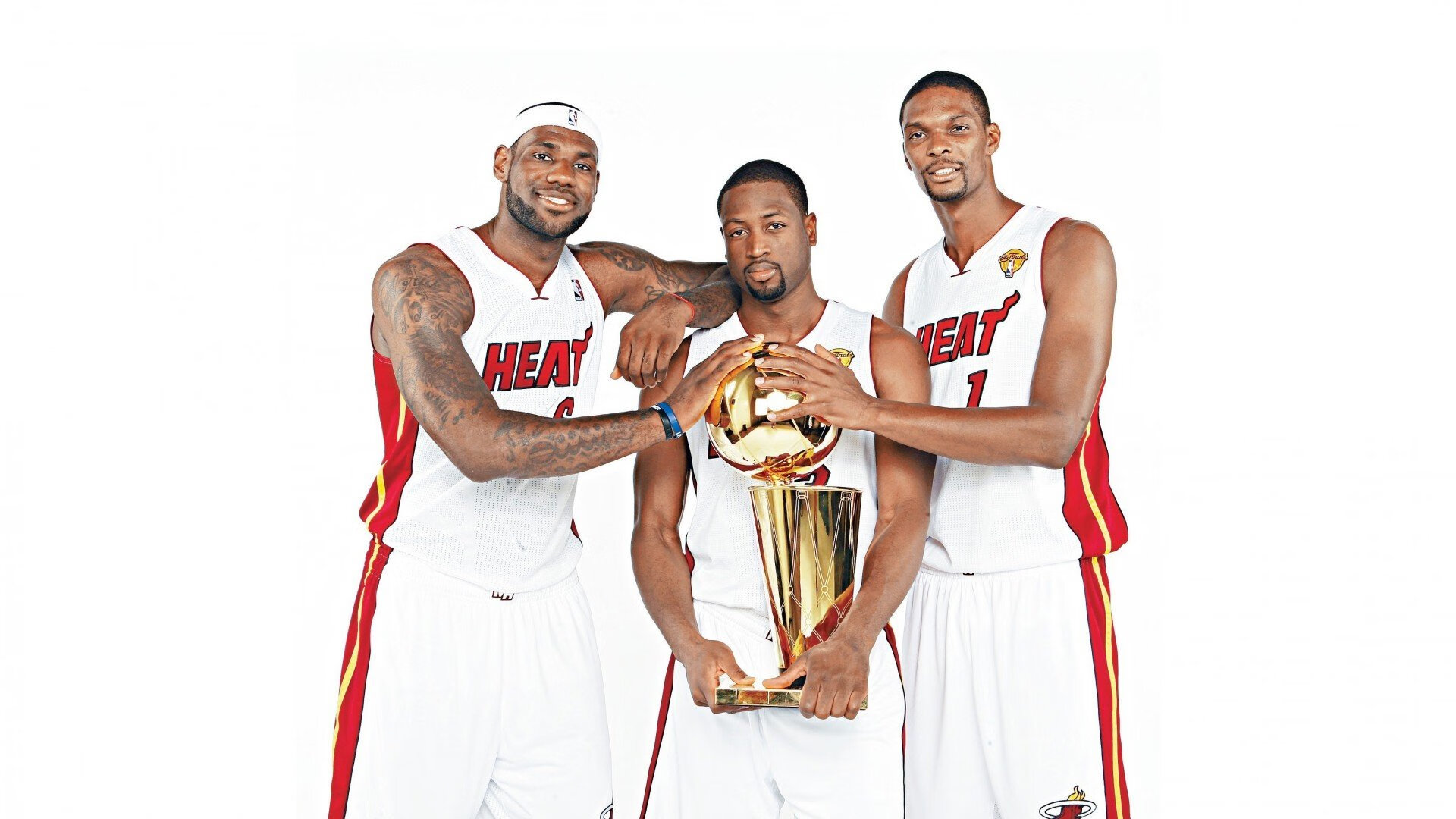 当东方铁骑撞上汽车城，东契奇用魔法点亮跨洋焦点战