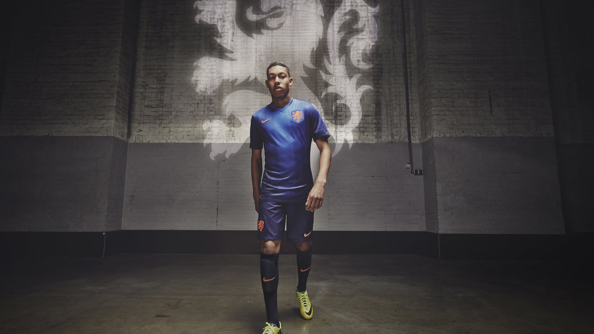 小渔村碾压石油王国！马里足球的逆袭，正在重写非洲体育殖民史