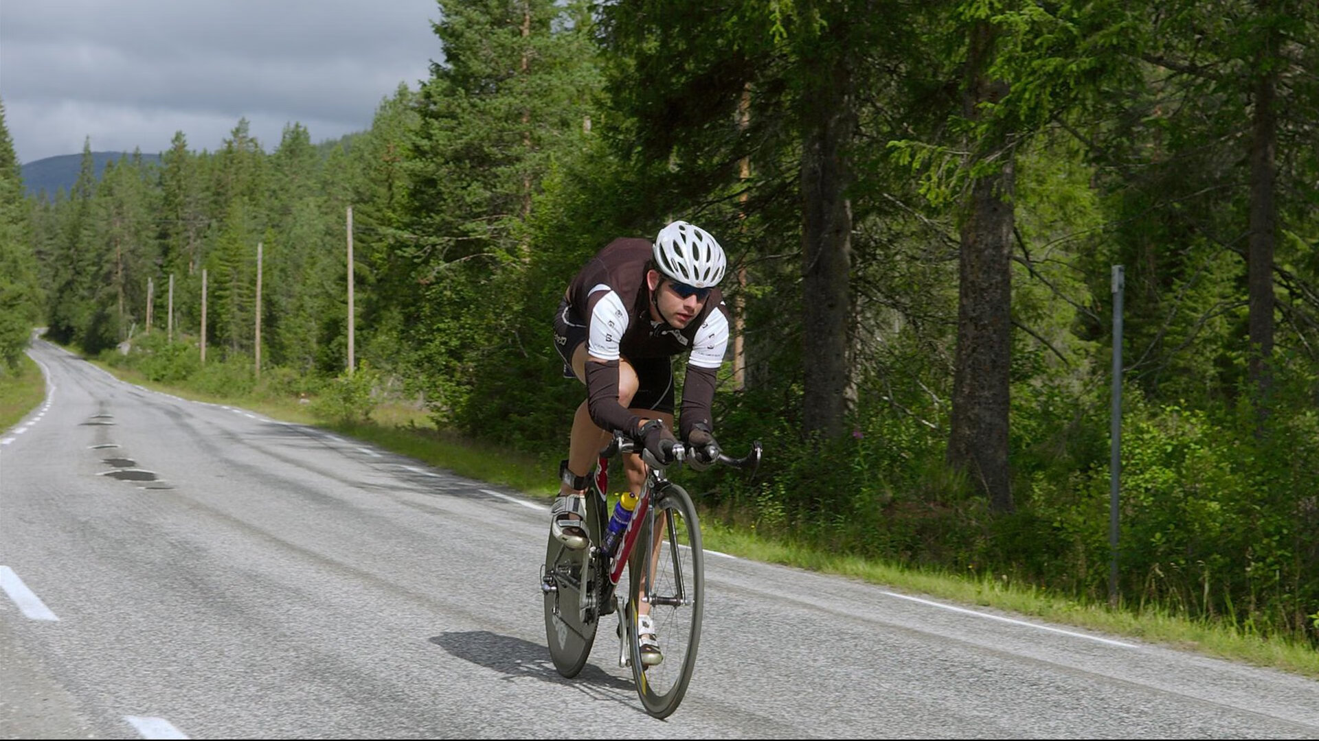 奥运周期关键战之夜，欧文舞台越大越强，当聚光灯刺眼时，他选择成为光